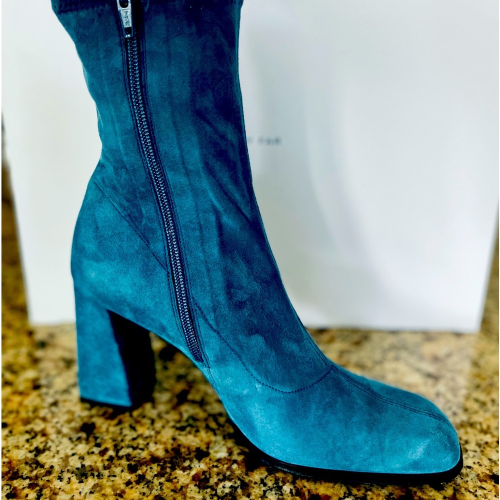 Blue suede “By Far” boots size 8 (uk38) worn just once, like new.smoke free home